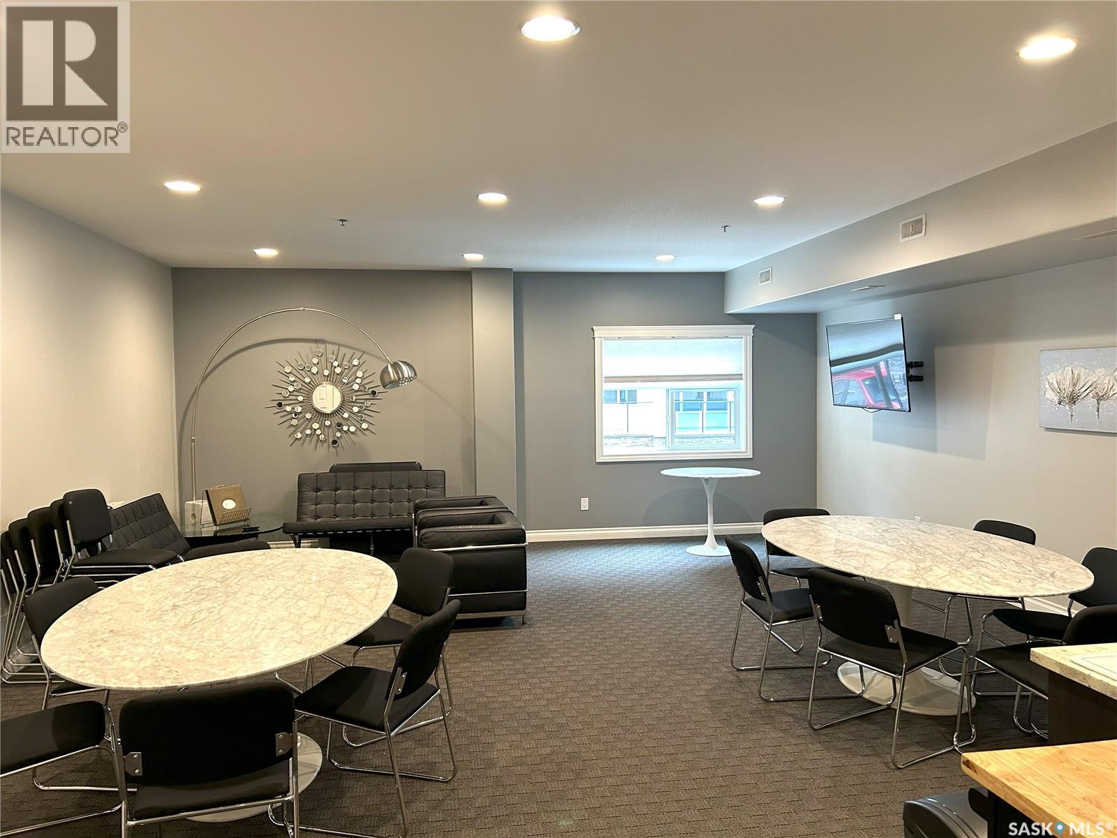 Single Family House High rise for Sale in   Nelson ROAD Saskatoon 