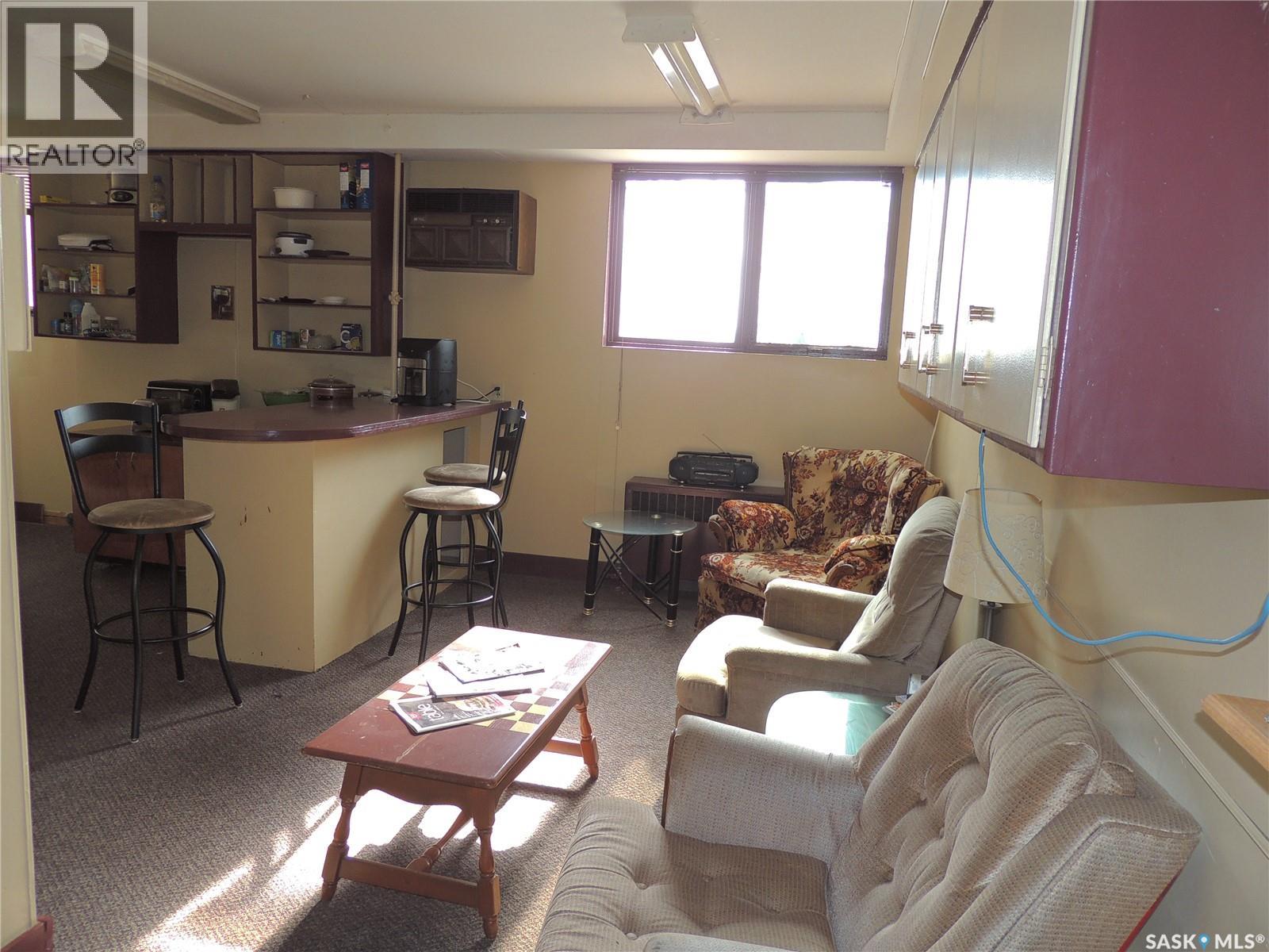 729 CARBON AVENUE - 9