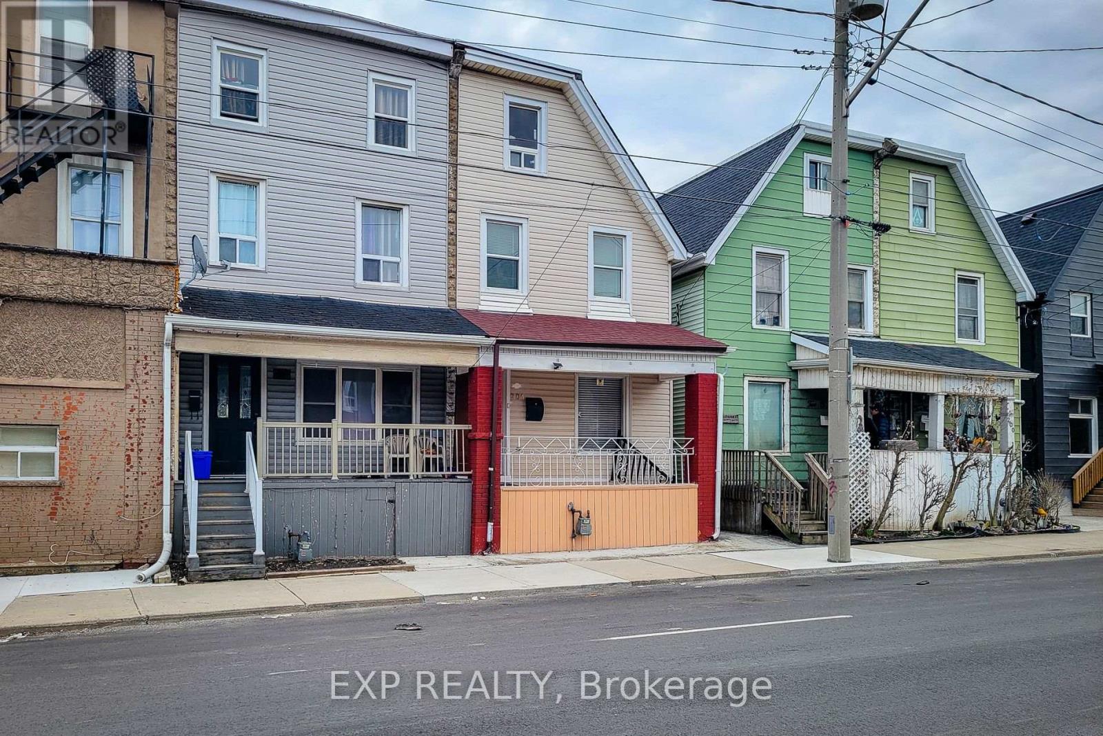 204 SHERMAN AVENUE N - 1
