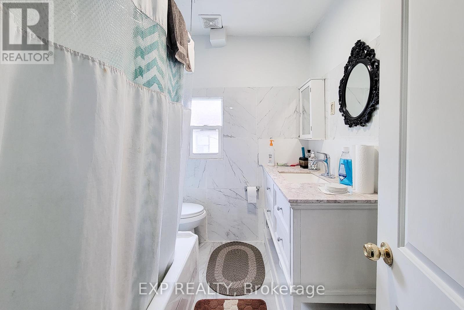 204 SHERMAN AVENUE N - 13