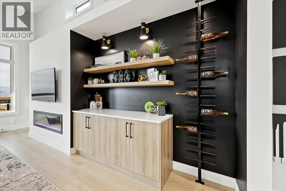 1165 Lone Pine Drive, Kelowna