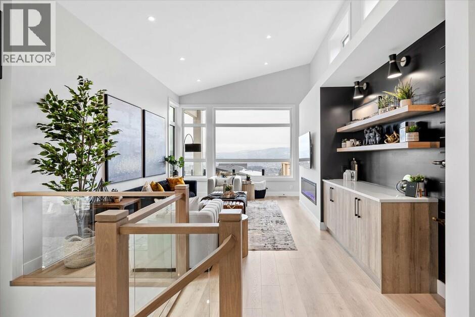 1165 Lone Pine Drive, Kelowna