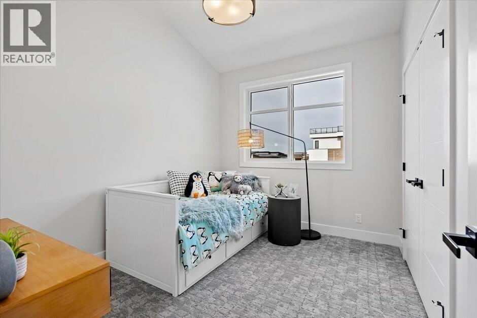 1165 Lone Pine Drive, Kelowna