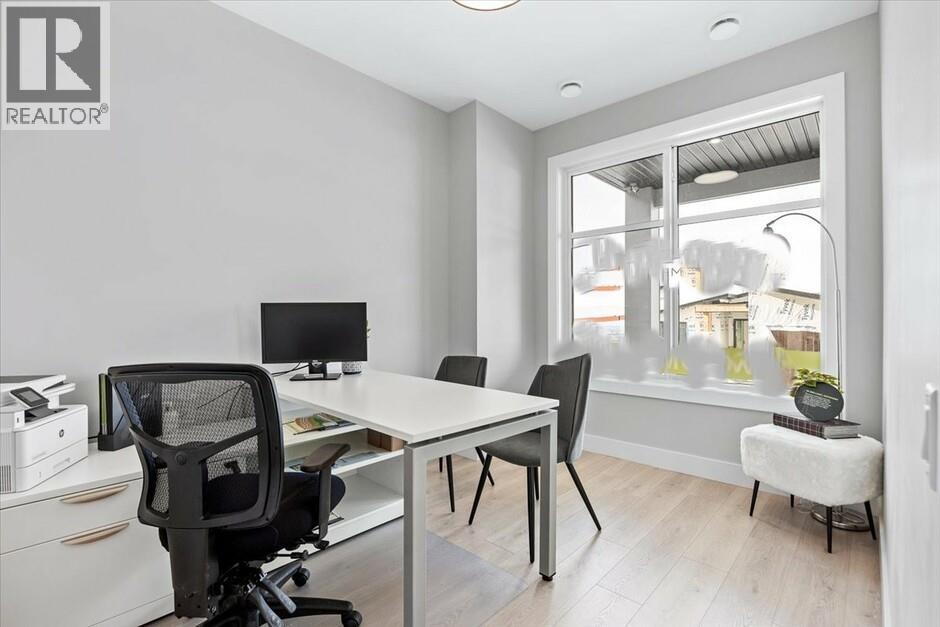 1165 Lone Pine Drive, Kelowna