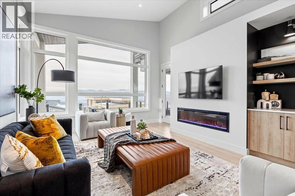 1165 Lone Pine Drive, Kelowna