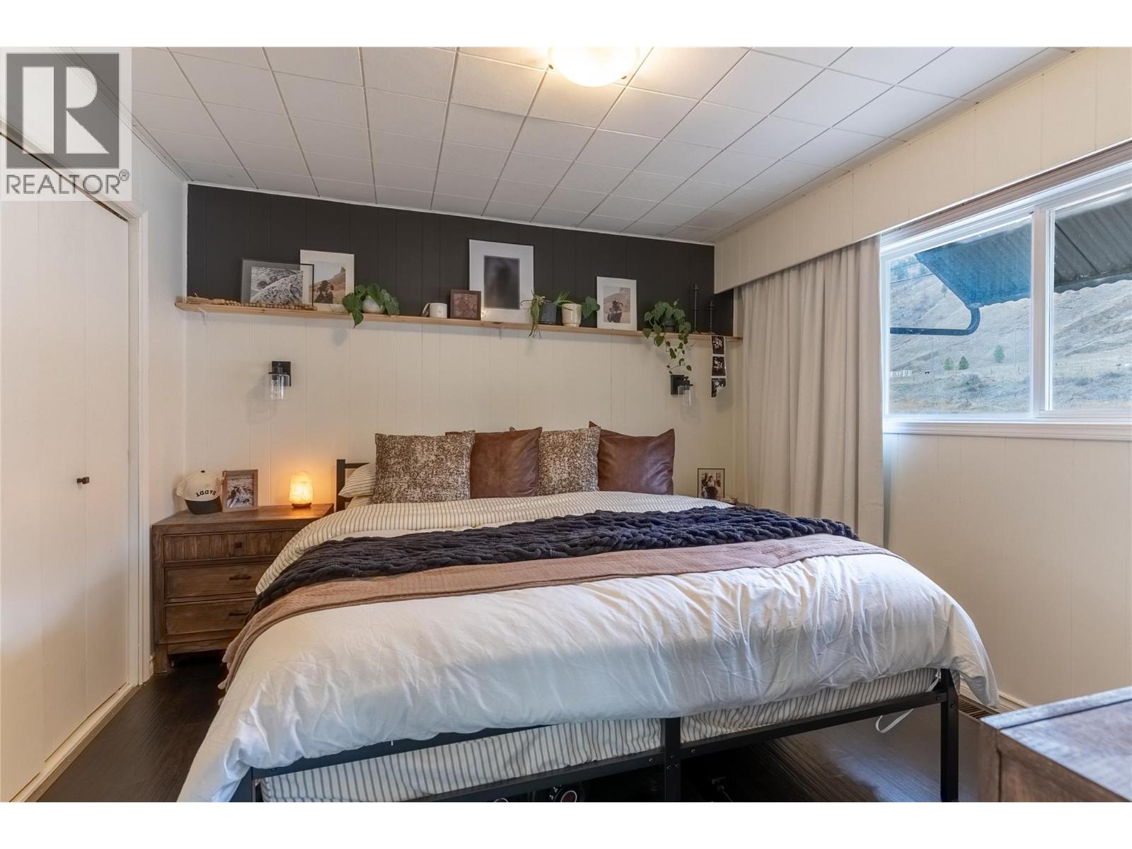 4249 OLD YELLOWHEAD Highway, Kamloops