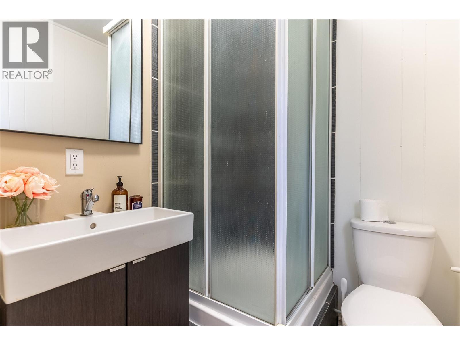 4249 OLD YELLOWHEAD Highway, Kamloops