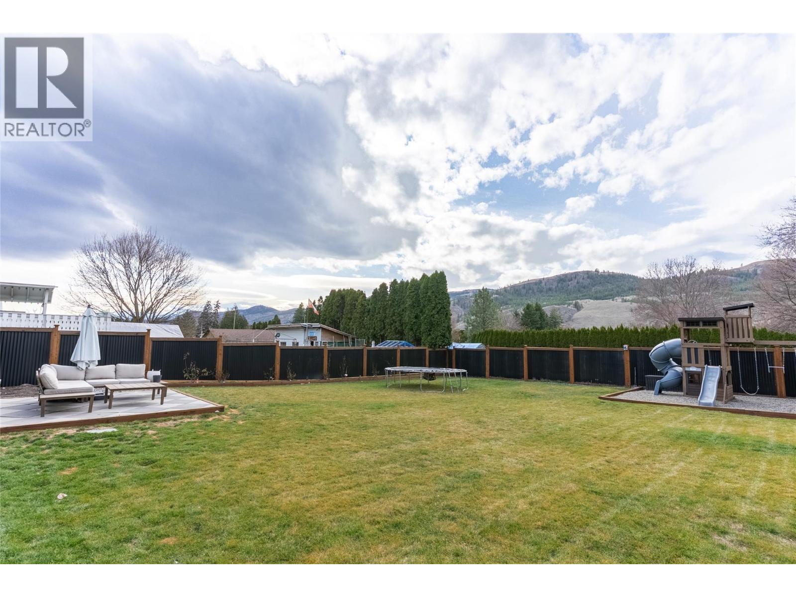 4249 OLD YELLOWHEAD Highway, Kamloops