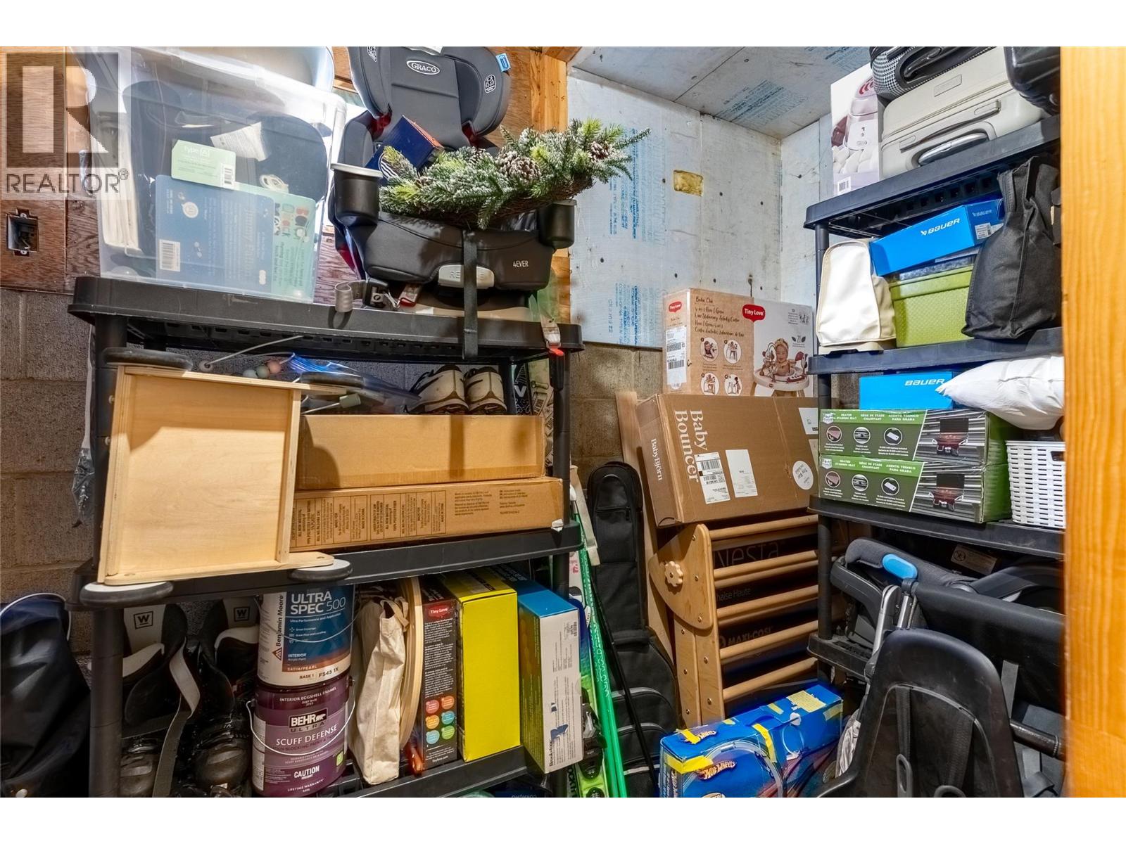 4249 OLD YELLOWHEAD Highway, Kamloops