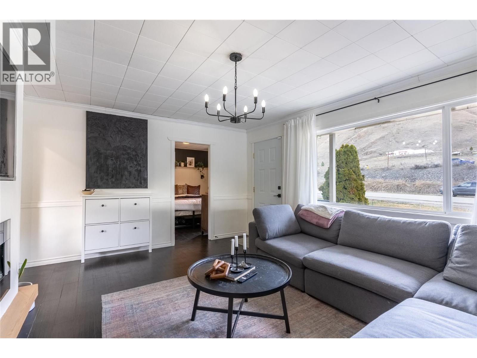 4249 OLD YELLOWHEAD Highway, Kamloops