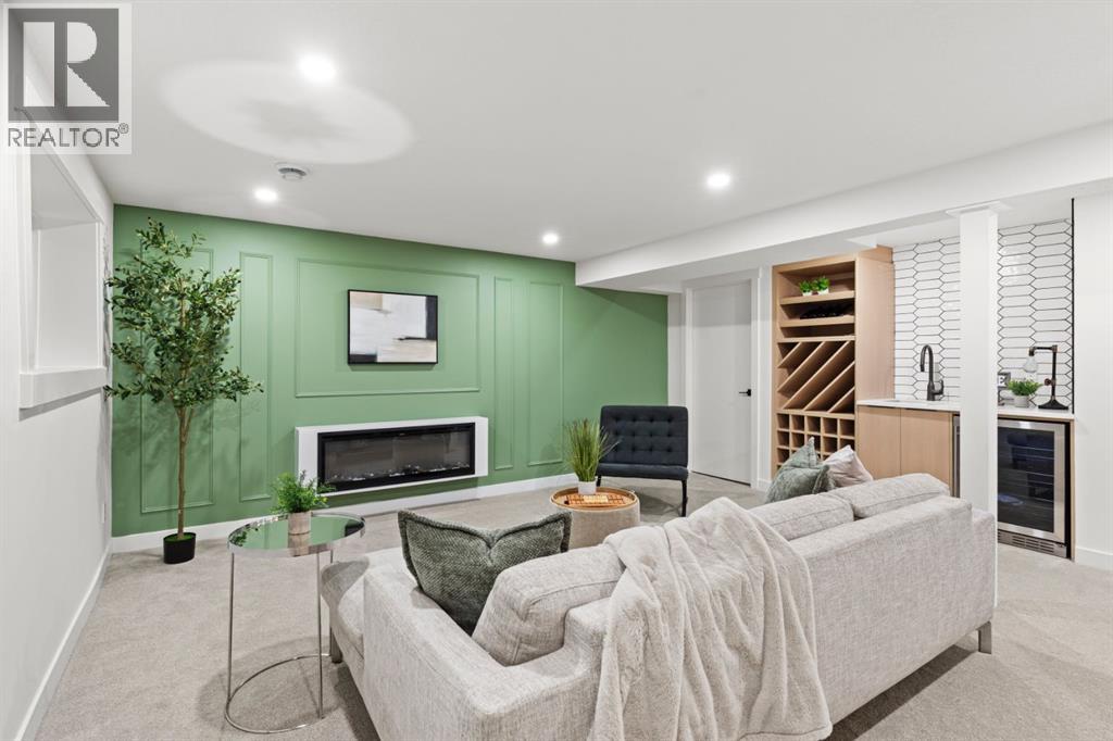 Single Family House Bungalow for Sale in  Glacier Drive SW Glamorgan Calgary 