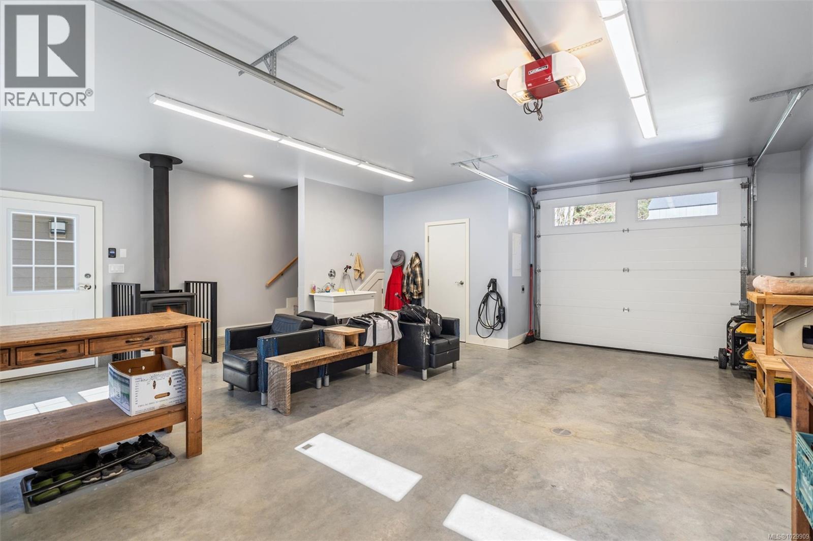 10011 YOUBOU RD - 60