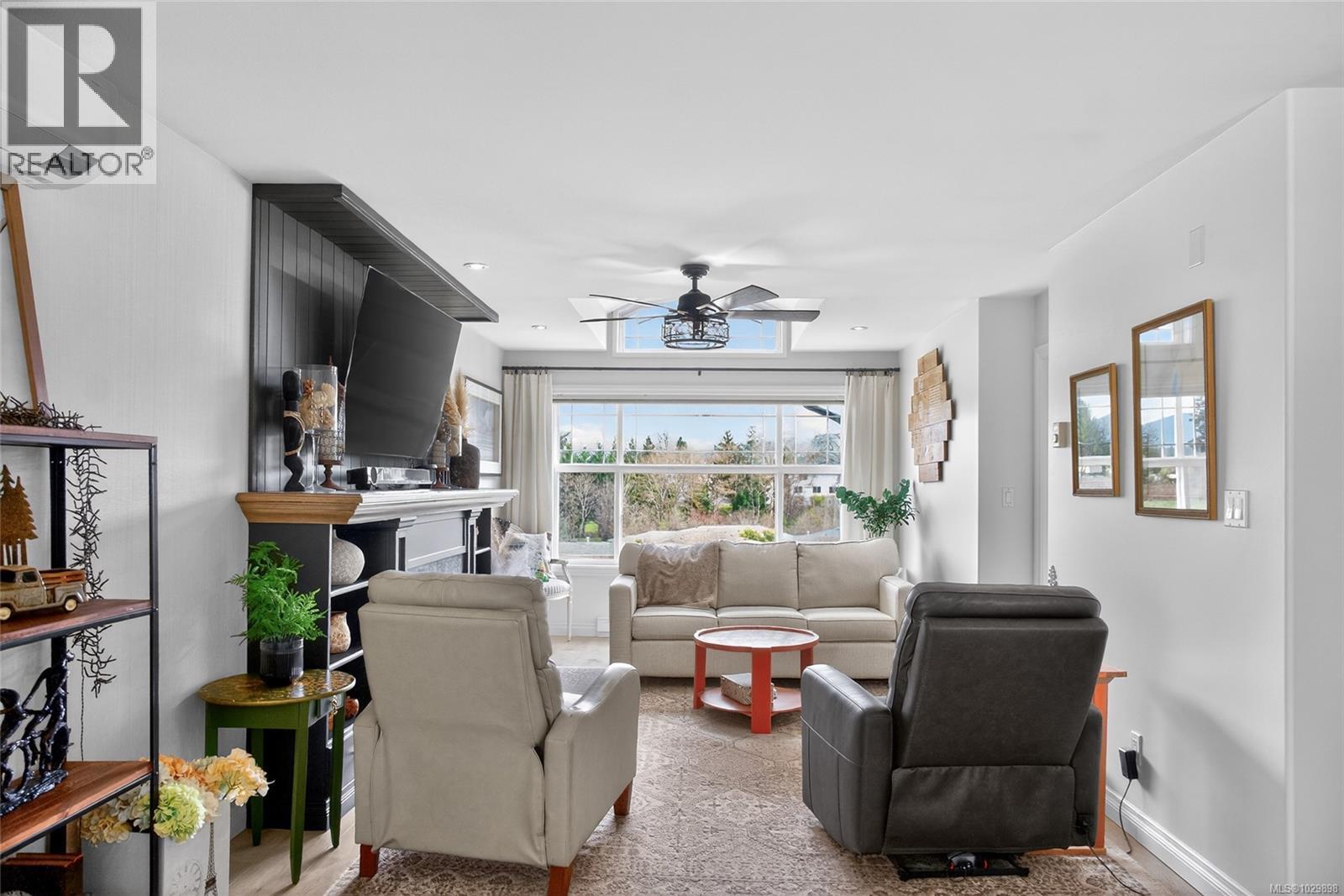 6162 SAYWARD RD - 21