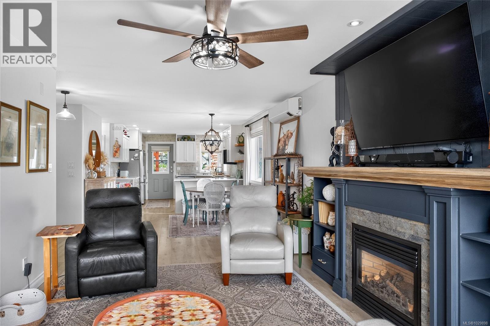 6162 SAYWARD RD - 22