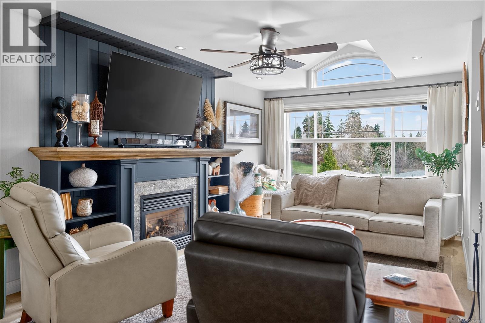 6162 SAYWARD RD - 23