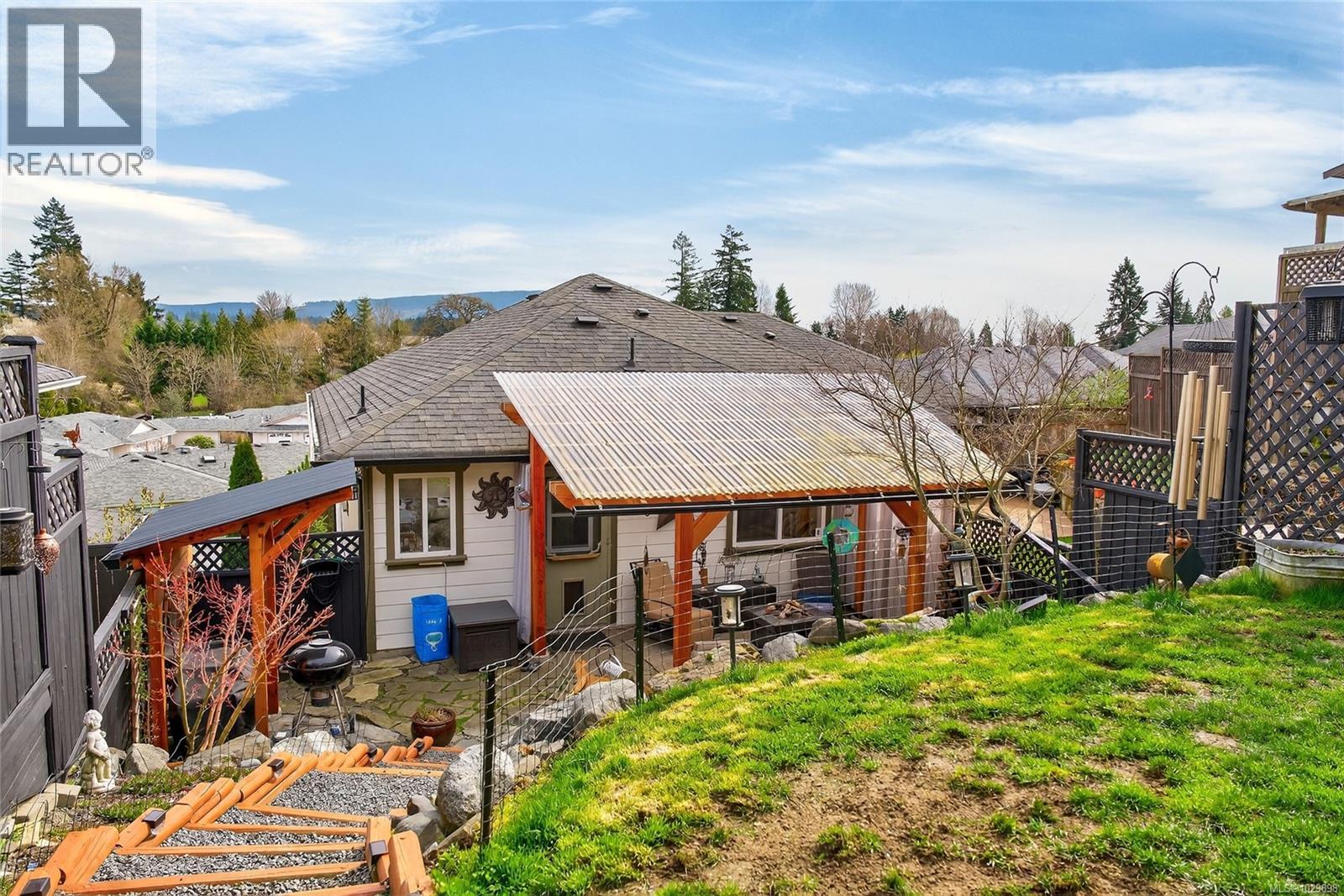 6162 SAYWARD RD - 45