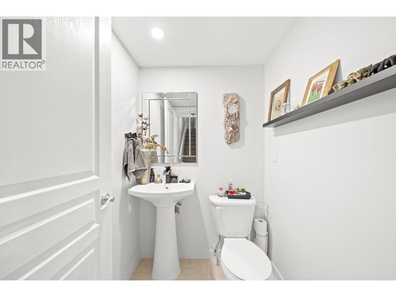 1 301 KLAHANIE DRIVE, Port Moody