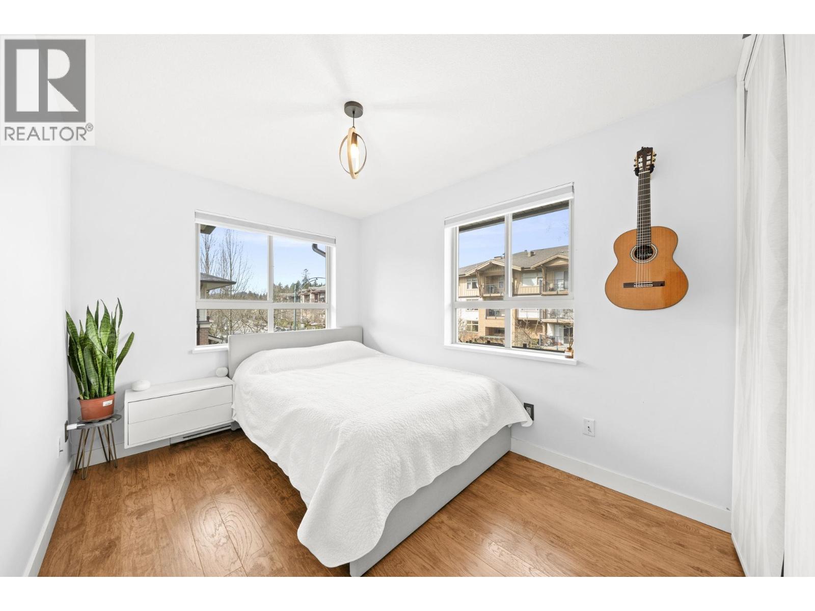 1 301 KLAHANIE DRIVE, Port Moody