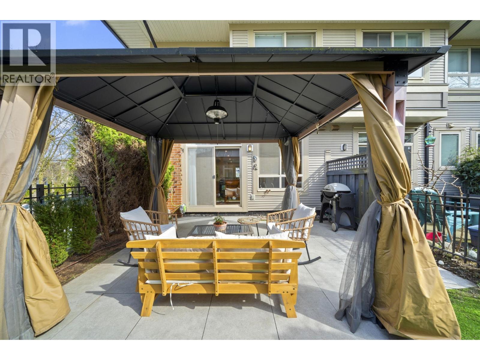 1 301 KLAHANIE DRIVE, Port Moody