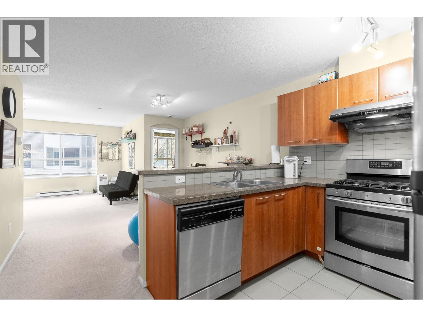 #266-9100 FERNDALE Road, Richmond