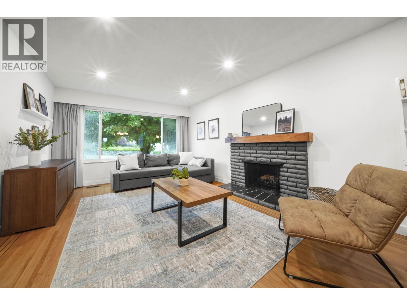 75 SPRINGER Avenue - photo 2