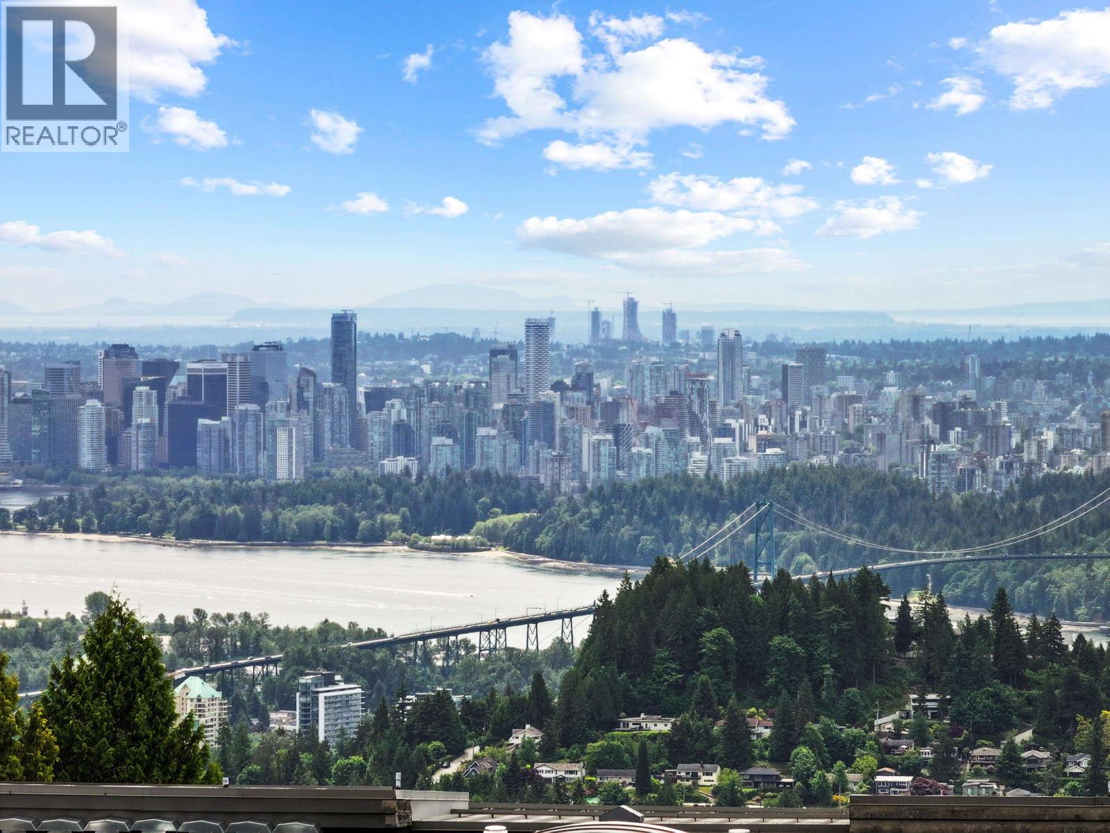 1075 GROVELAND ROAD, West Vancouver