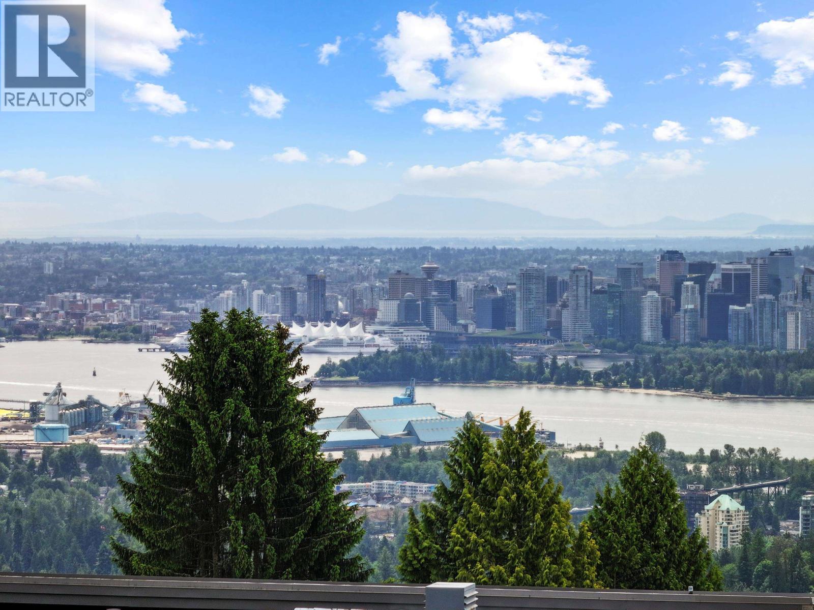 1075 GROVELAND ROAD, West Vancouver