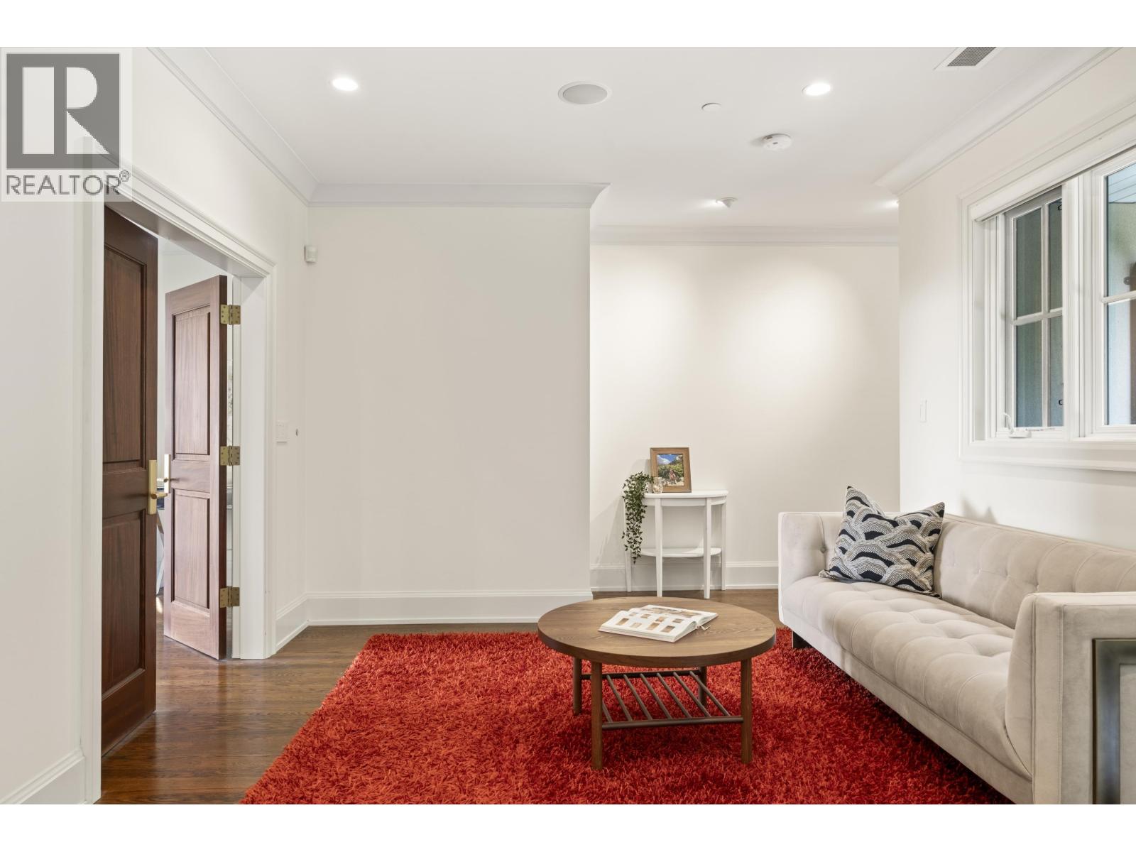 1075 GROVELAND ROAD, West Vancouver