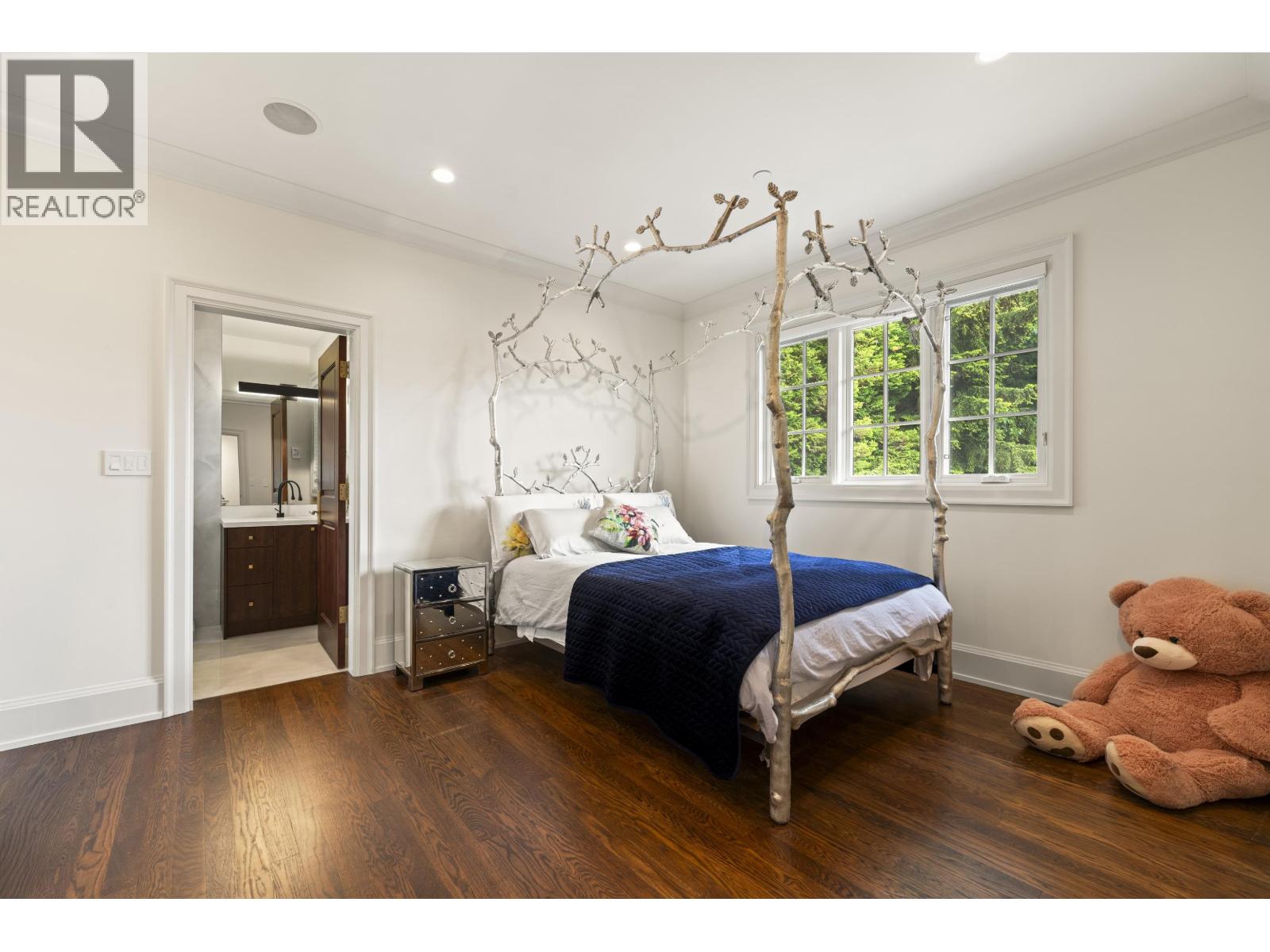 1075 GROVELAND ROAD, West Vancouver