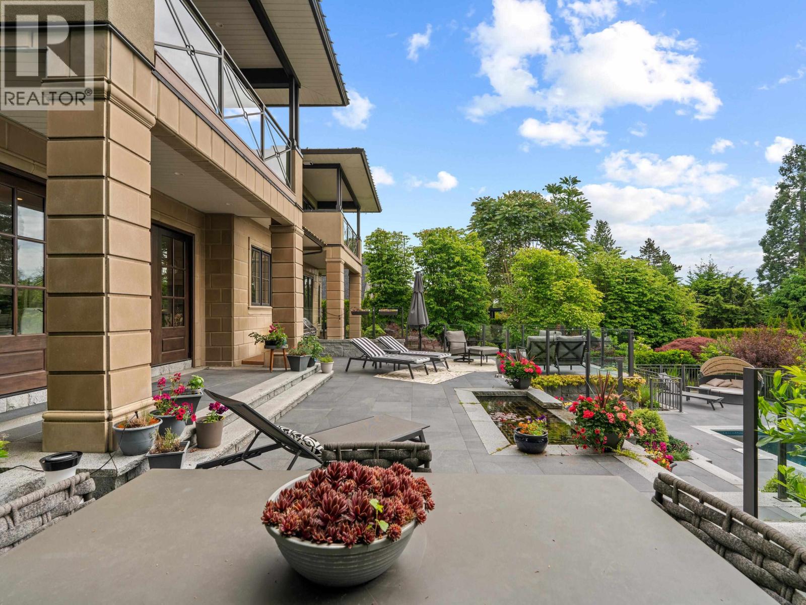 1075 GROVELAND ROAD, West Vancouver