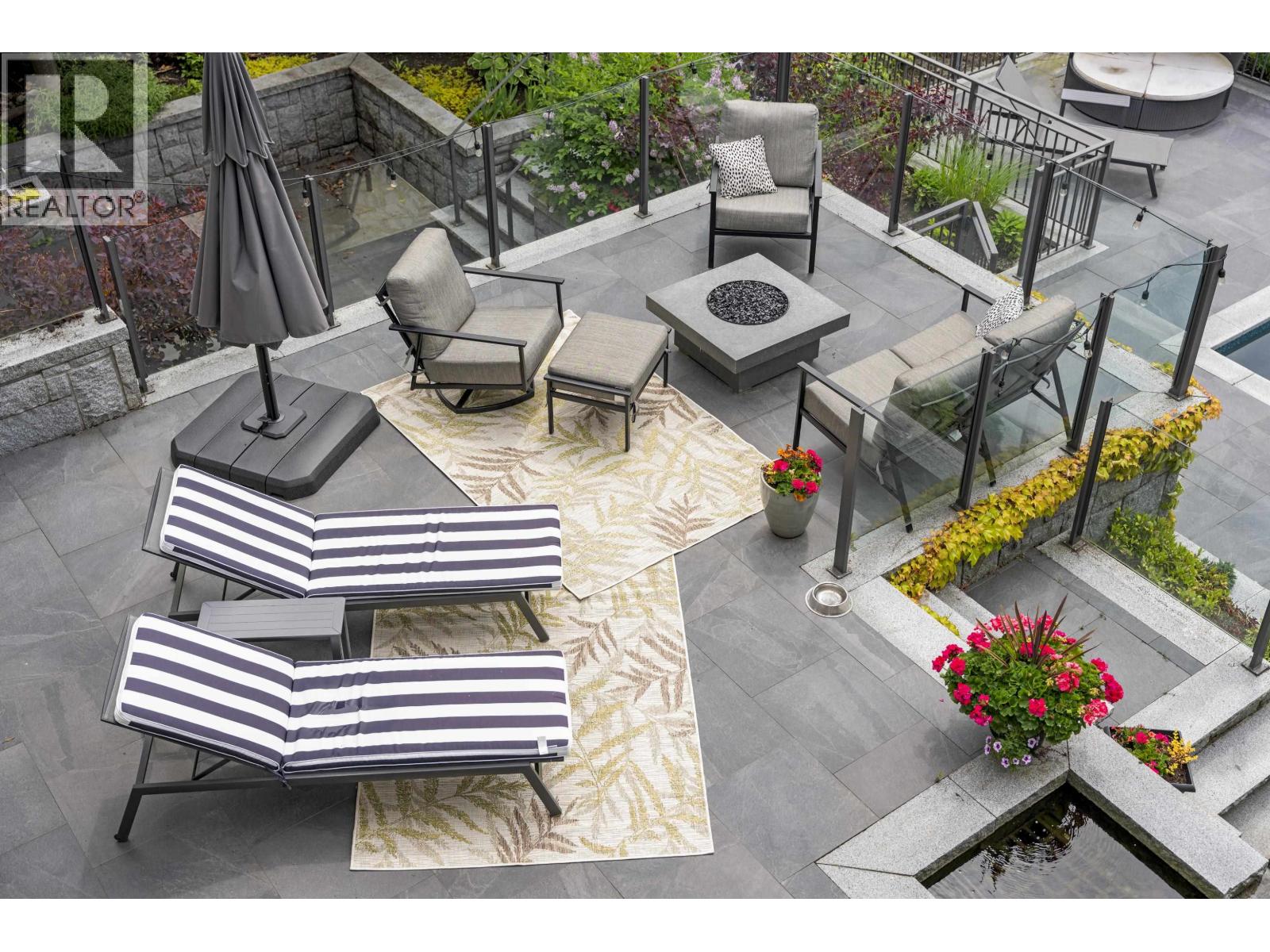 1075 GROVELAND ROAD, West Vancouver