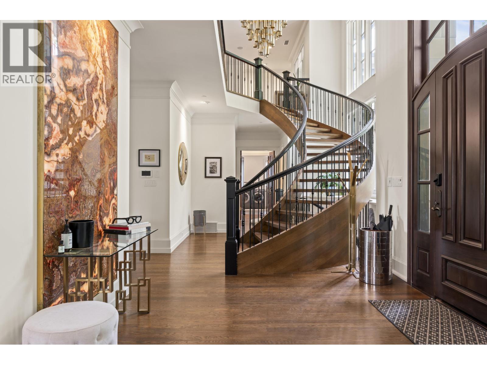 1075 GROVELAND ROAD, West Vancouver