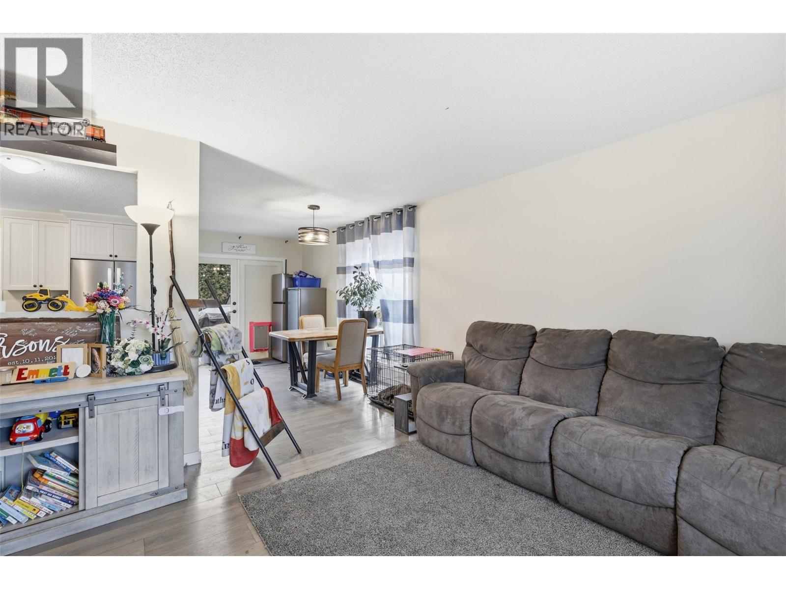 2569 CRESTLINE Place, Kamloops