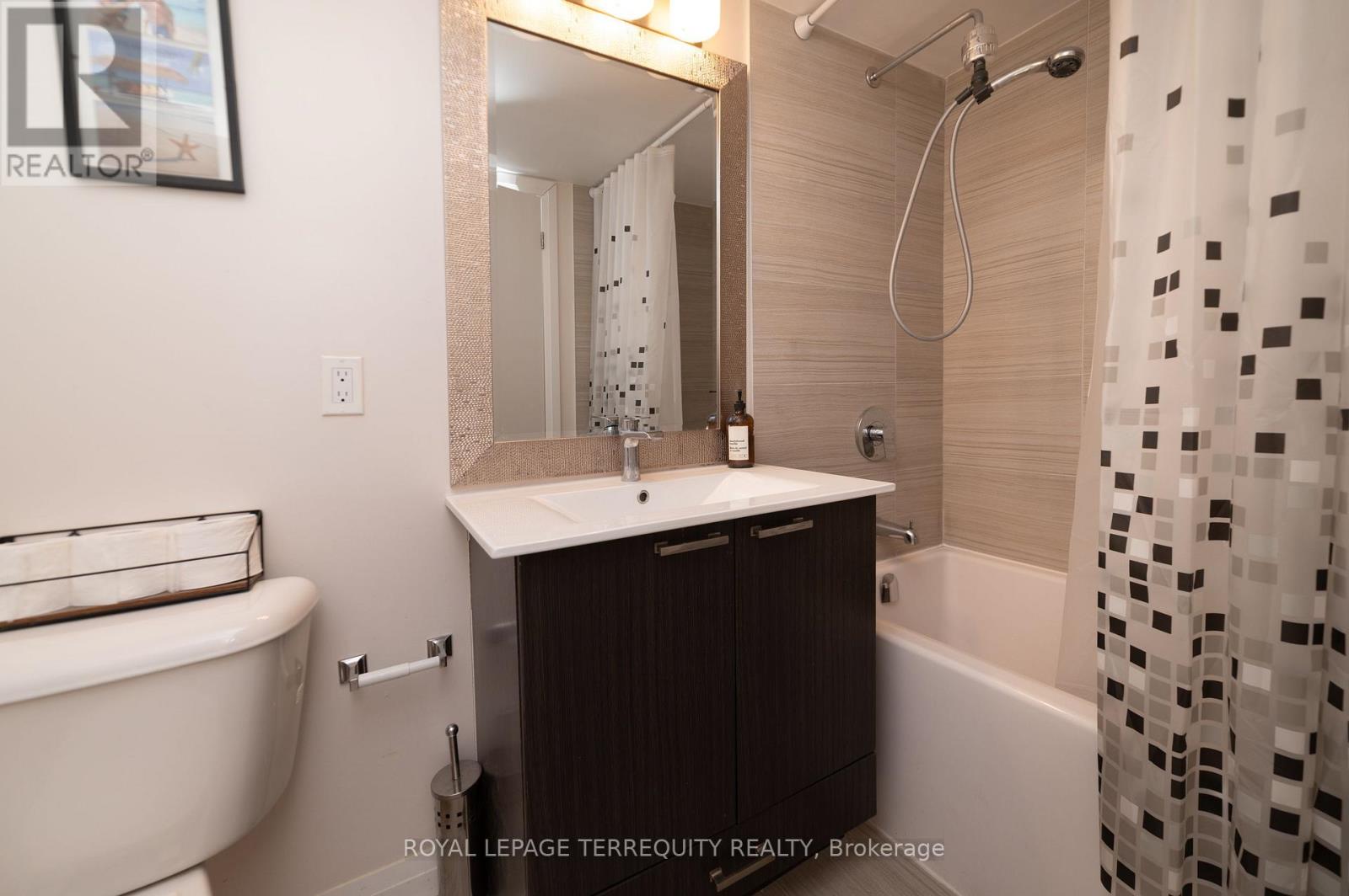 #1107 2152 LAWRENCE AVENUE E - 8