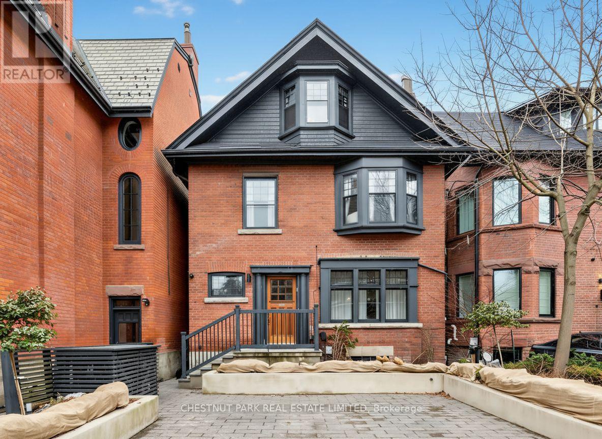 35 CASTLE FRANK ROAD