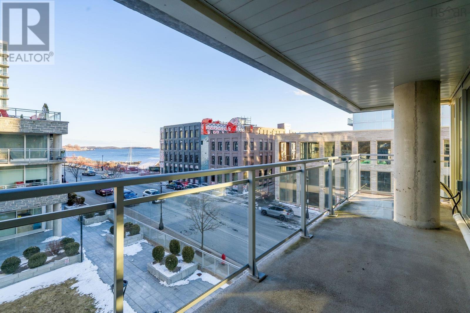 Property 3 of 34 of 305 15 Kings Wharf Place