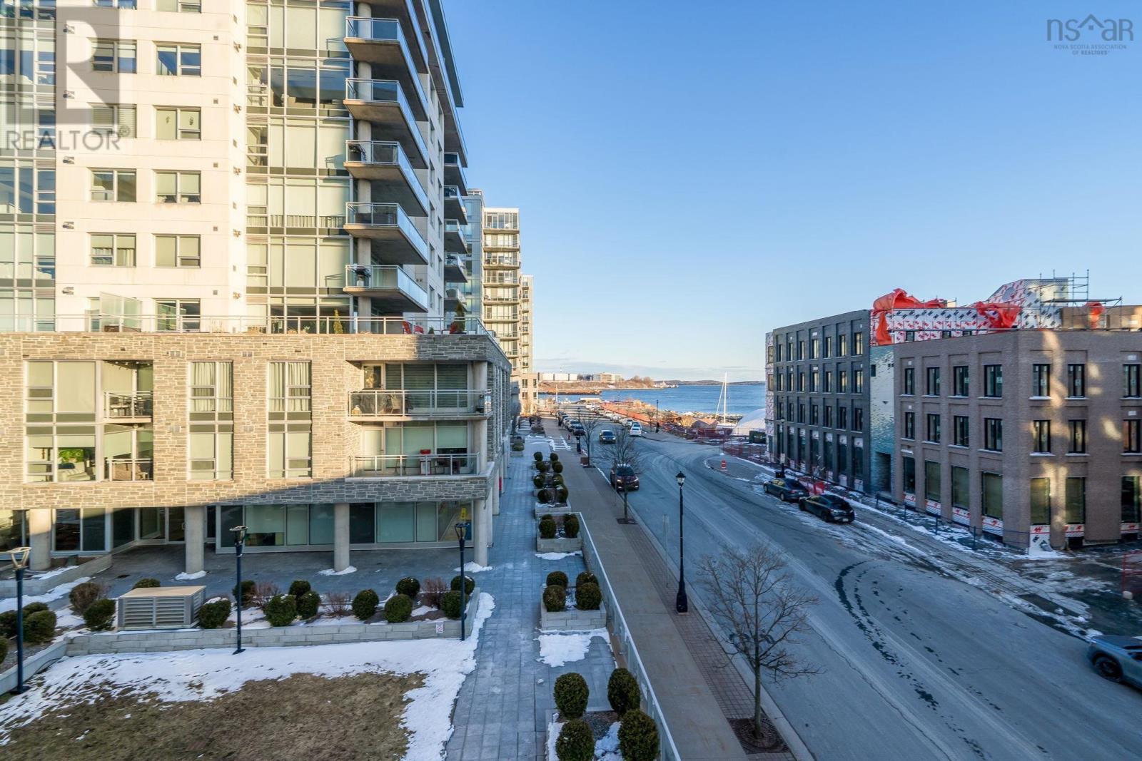 Property 11 of 34 of 305 15 Kings Wharf Place