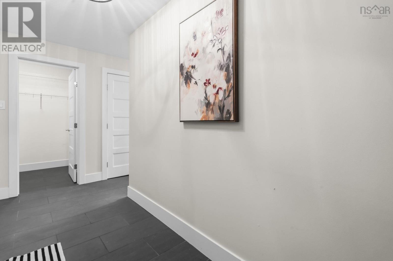 Property 19 of 34 of 305 15 Kings Wharf Place