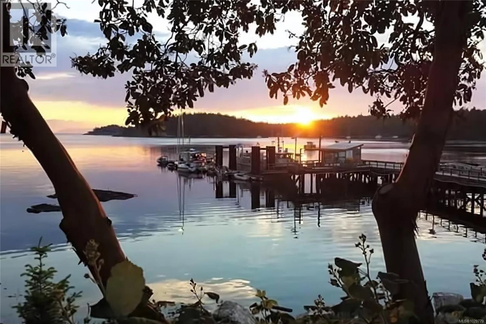 LOT 4 MAPLE BAY RD - 82