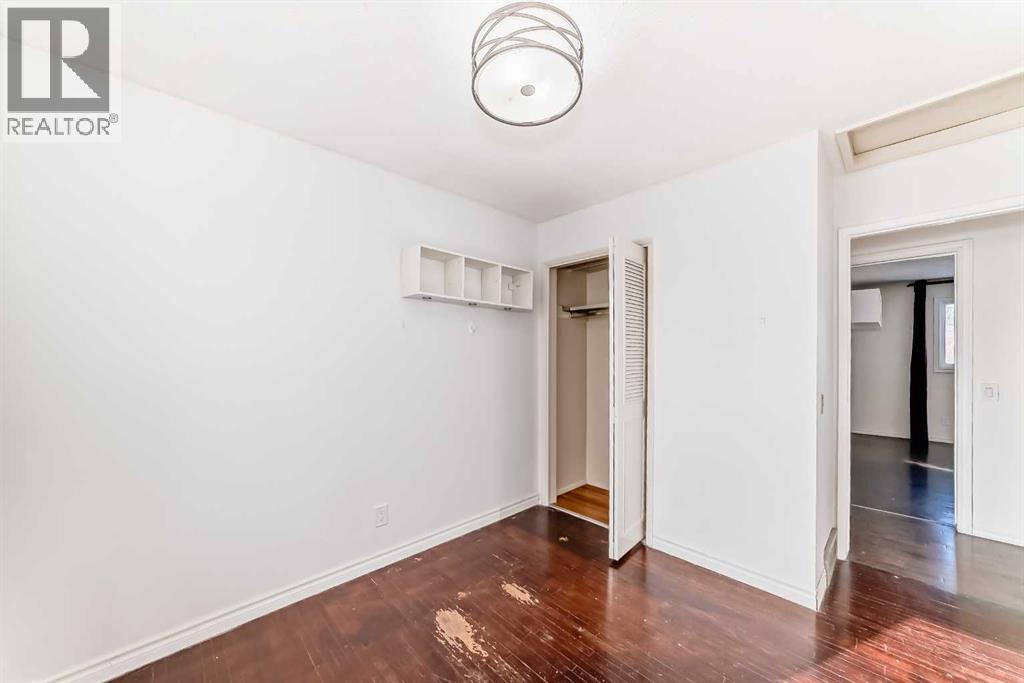 Single Family House 3 Level for Sale in   Avenue NE Huntington Hills Calgary 