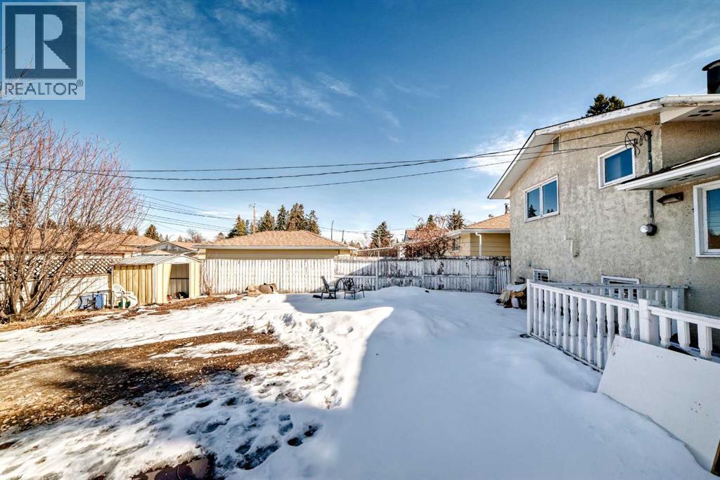 Single Family House 3 Level for Sale in   Avenue NE Huntington Hills Calgary 