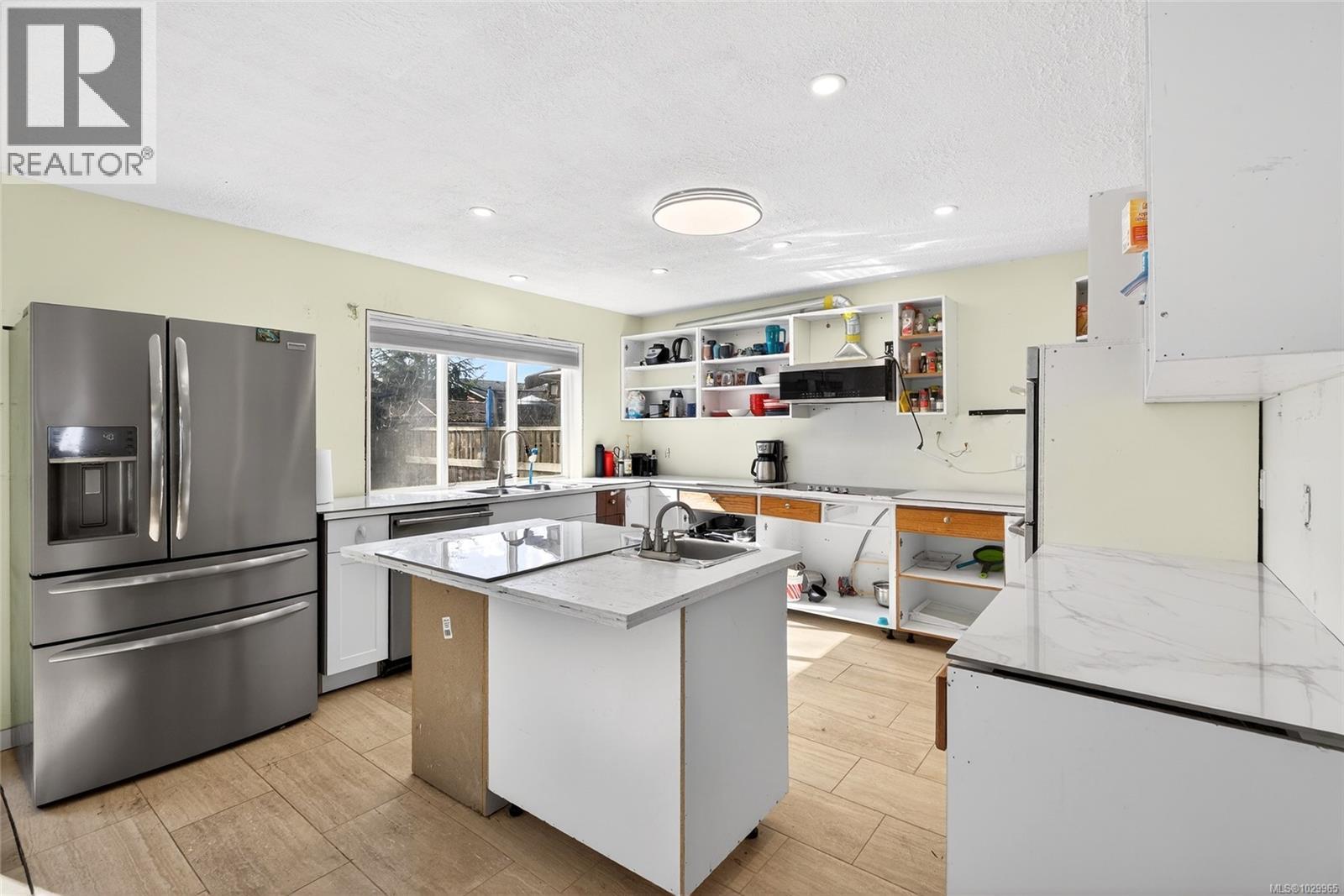 #A 2259 URQUHART AVE - 12