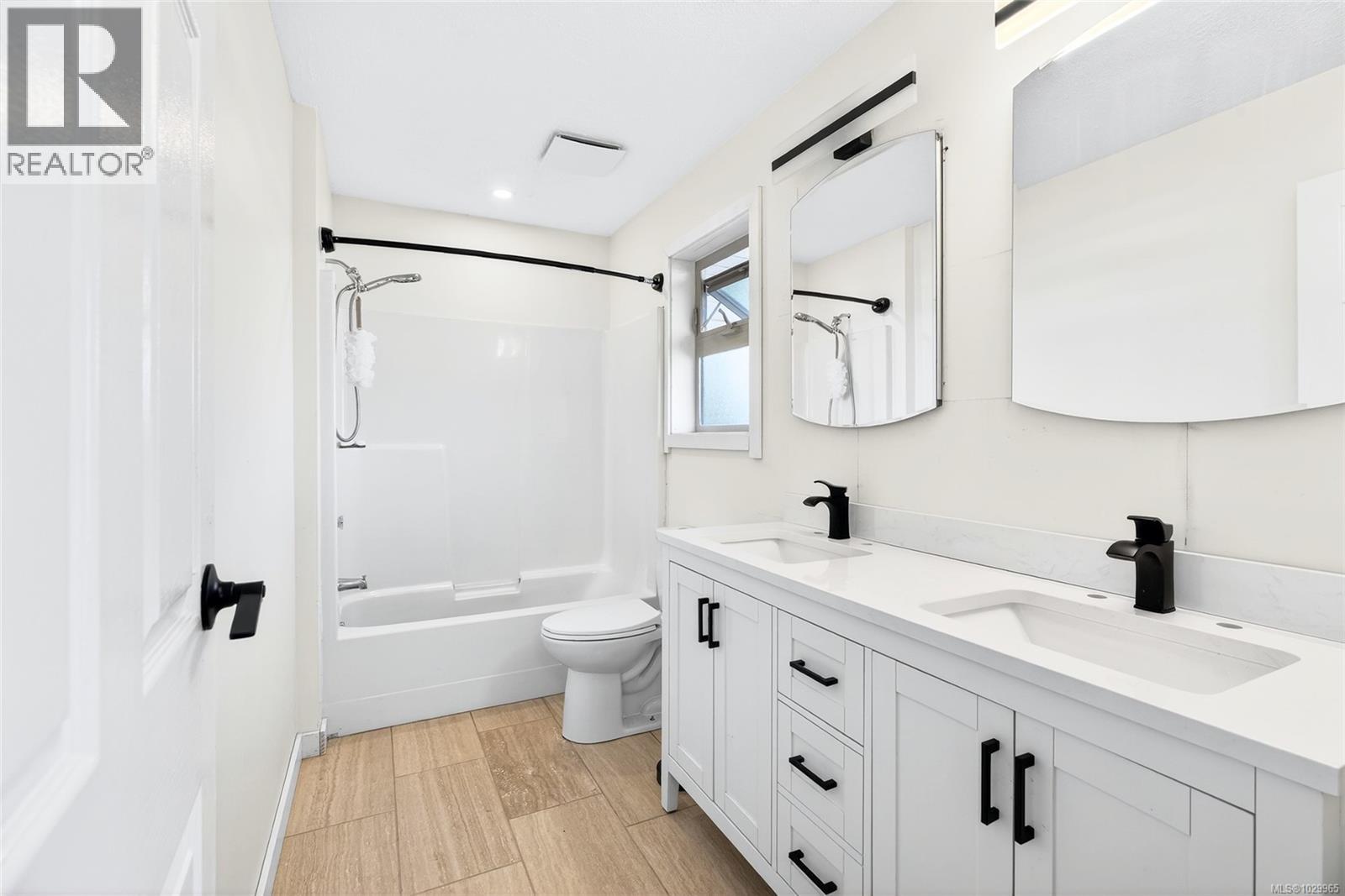 #A 2259 URQUHART AVE - 16