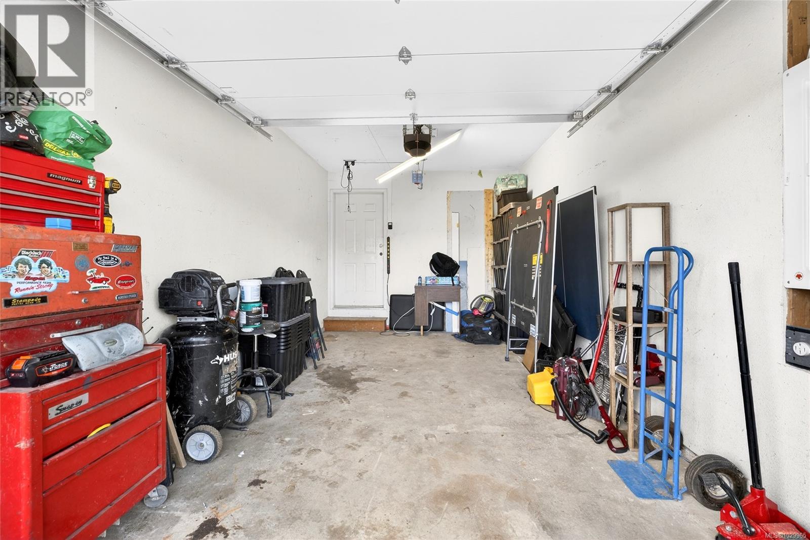 #A 2259 URQUHART AVE - 21