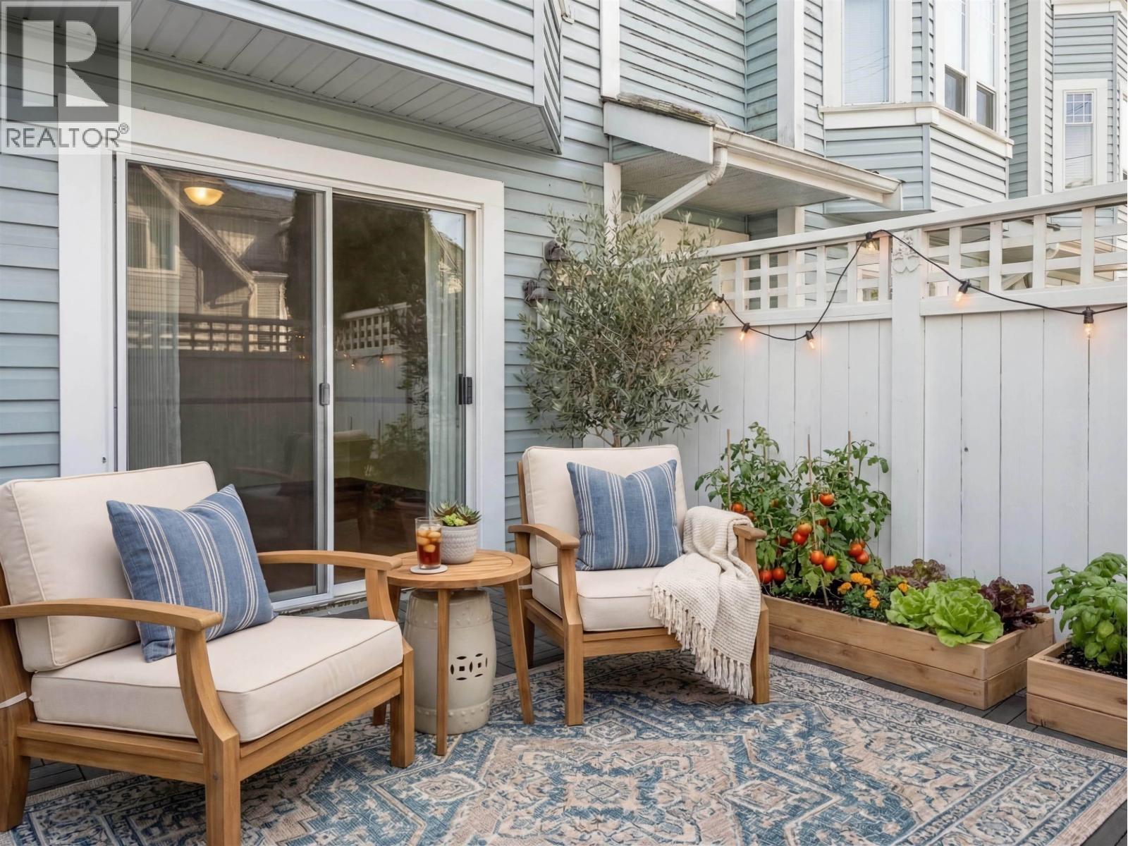 #8-4965 47 Avenue, Ladner