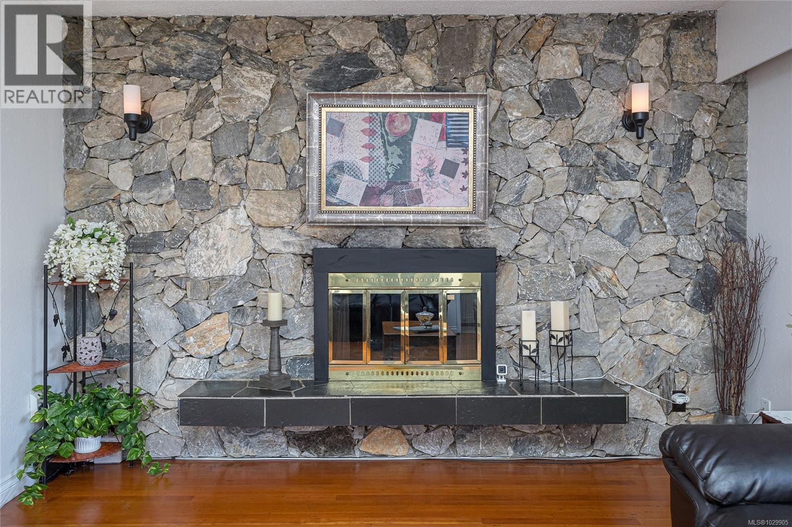  3155 Earl grey Street, Saanich