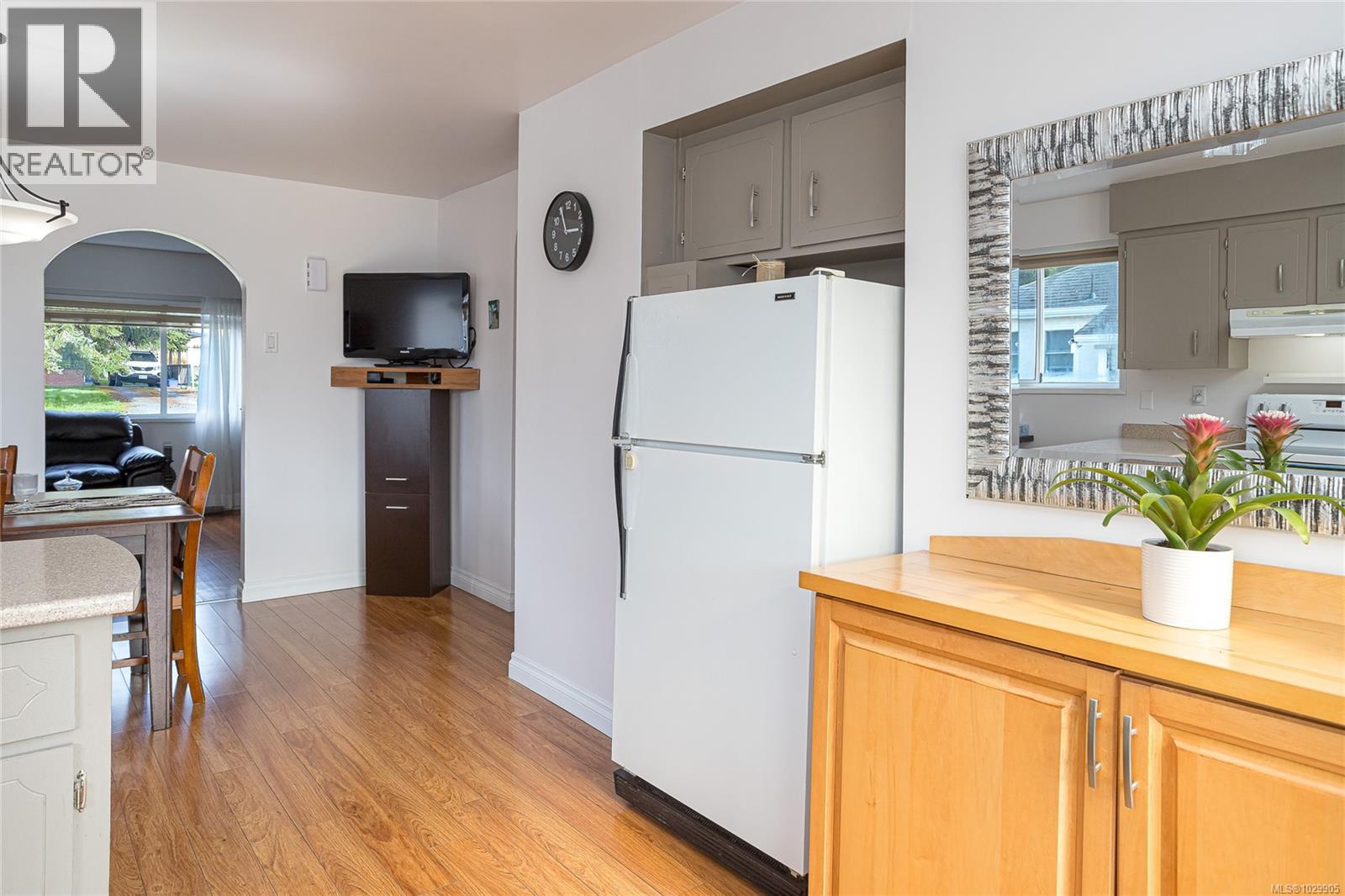  3155 Earl grey Street, Saanich