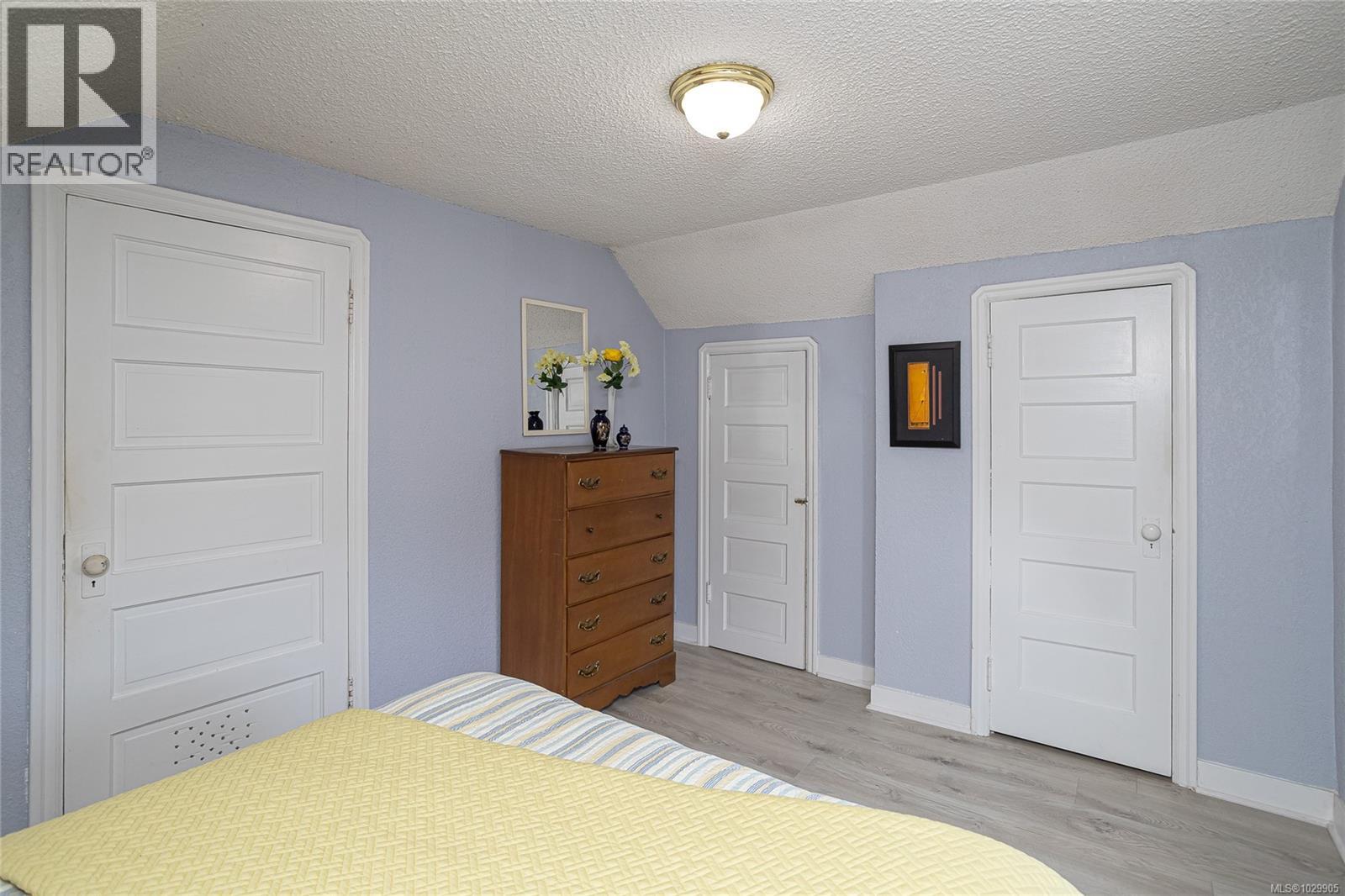  3155 Earl grey Street, Saanich