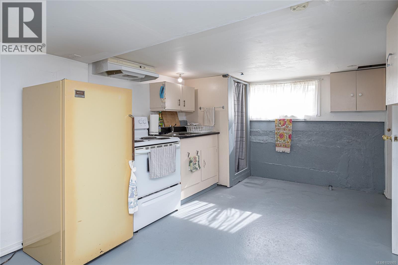  3155 Earl grey Street, Saanich