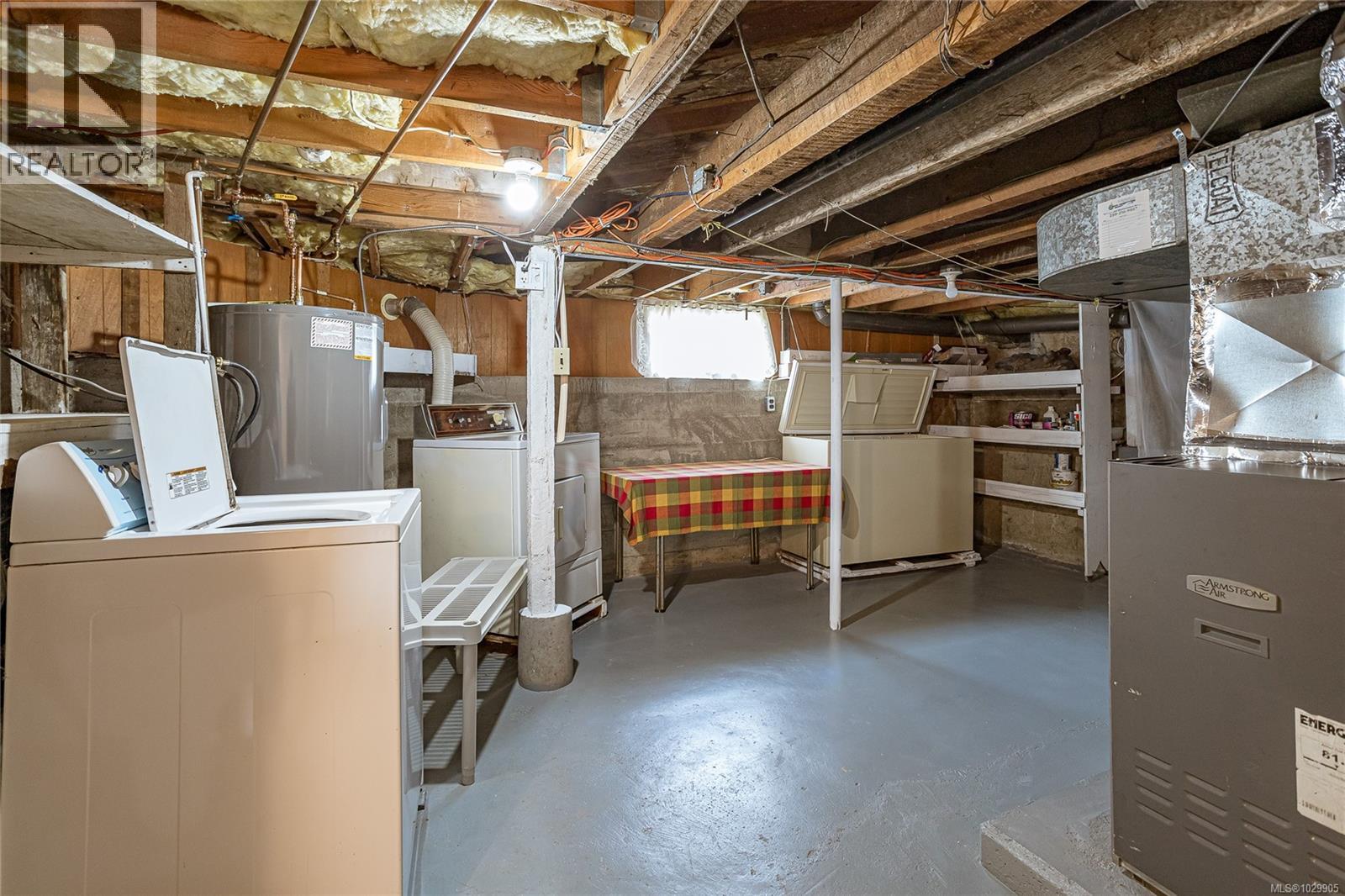  3155 Earl grey Street, Saanich